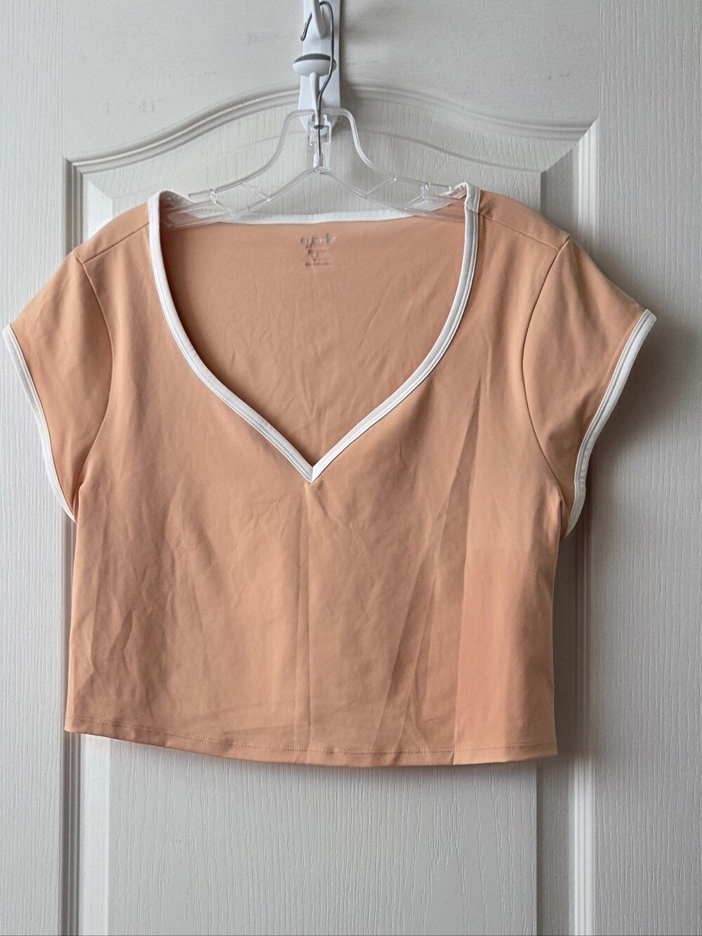 Old Navy Peach V-Neck Crop Top with White Trim Sz XL